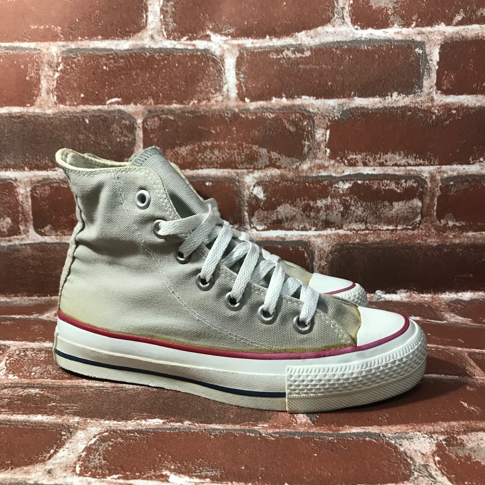 Vintage Chuck Taylor Converse Hi Top Sneakers